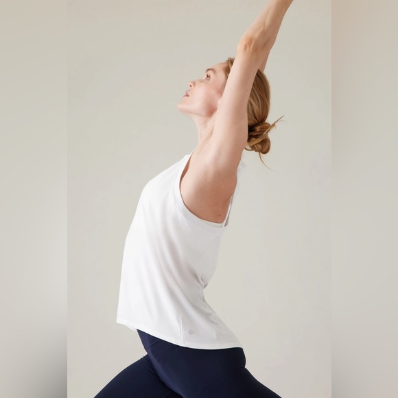 Athleta Essence Relaxed High Low Tank Sz Medium - Picture 4 of 8